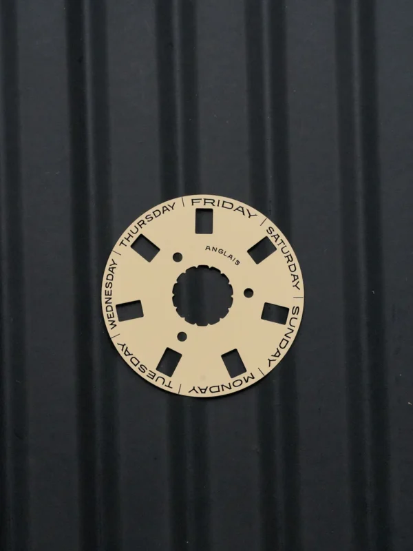 Rolex NOS day disc "English" beige for caliber 3155