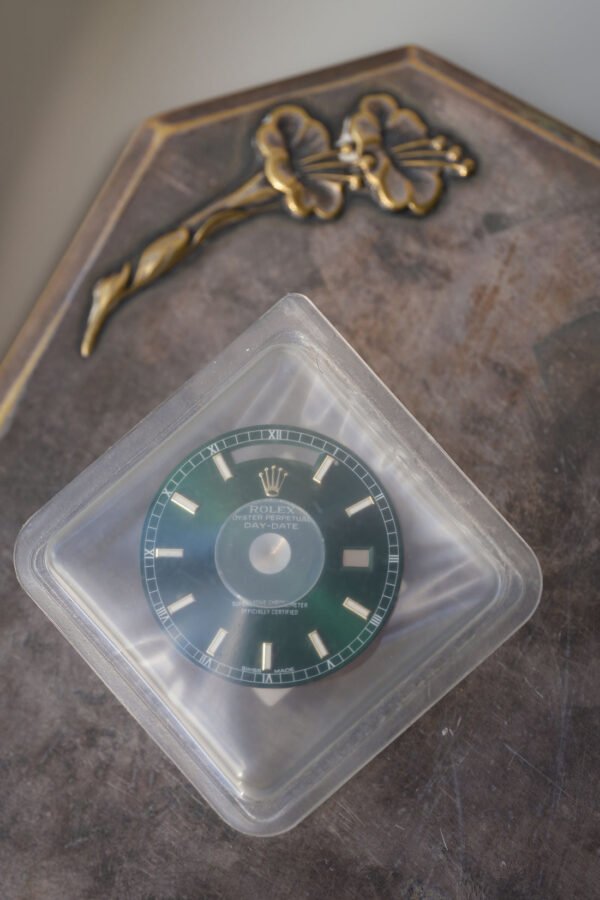 DSC03709_ergebnis_1100x (2) Rolex NOS green dial for yellow gold Day-Date 36mm 118238 | 18238 | 128238 in blister
