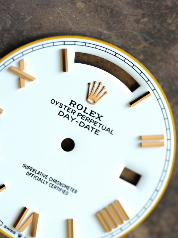 DSC03761_ergebnis_1100x Rolex NOS White Roman Dial for Day-Date 40 mm 228235