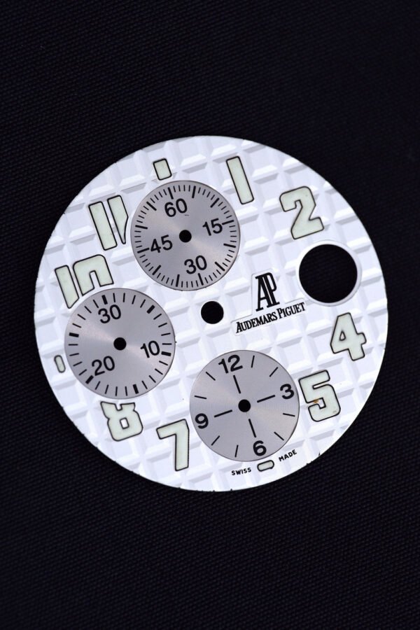 DSC04693_ergebnis_990x Audemars Piguet Silver/White Dial & Rehaut for Royal Oak Offshore 25940SK