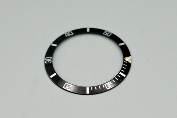 20240513_JMP_ProductShoot-Mai24_c_FRBMedia-EmiliaSchloegl-99_990x Rolex Inlay | Insert for Submariner 16800 | 168000 | 16610 Tritium