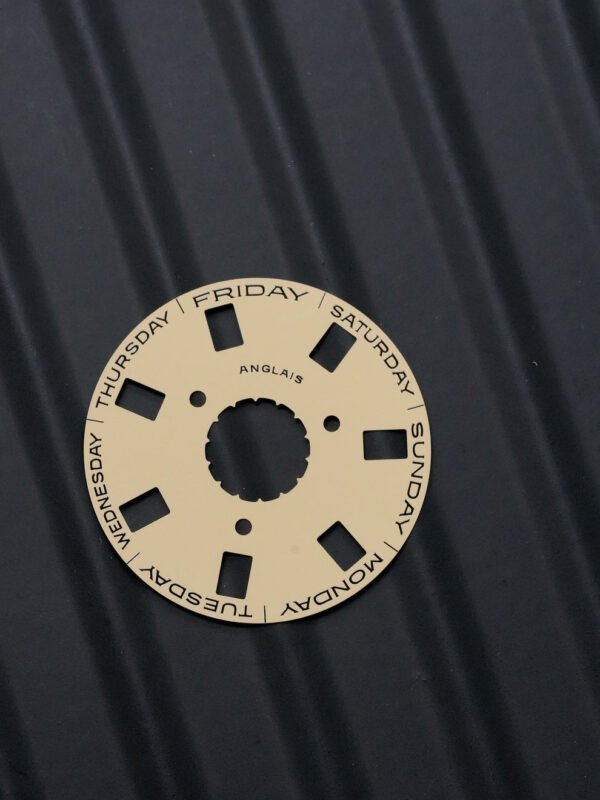 Rolex NOS Day Disc "german" beige for Caiber 3155
