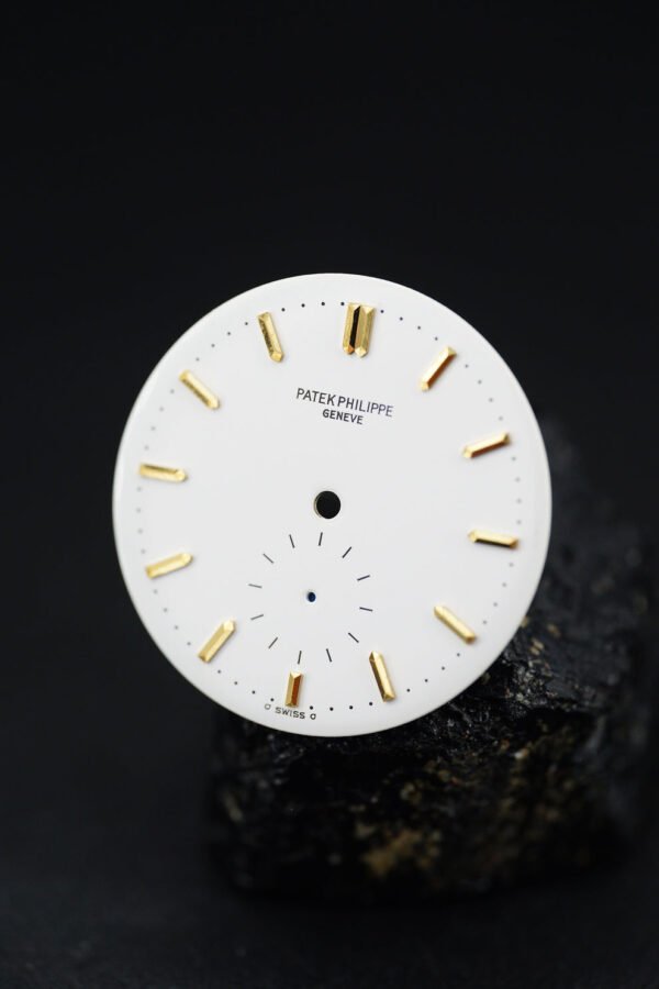 DSC01546_ergebnis_990x Patek Philippe white Sigma Dial for Calatrava 2526J in like-new condition with spider effect.