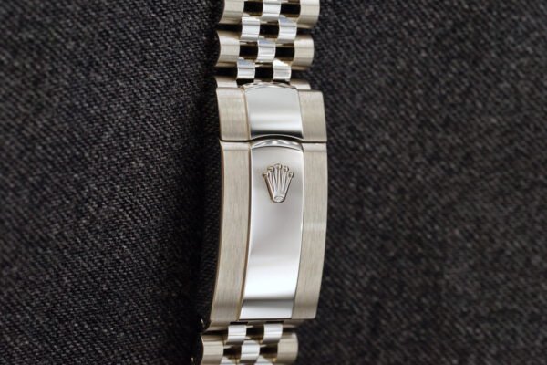 DSC02871_ergebnis_12fa130e-af45-4e03-819a-89e009b34921_990x Rolex Jubilee Steel Bracelet 62610 21mm for Datejust 41 mm 126300 || 126334