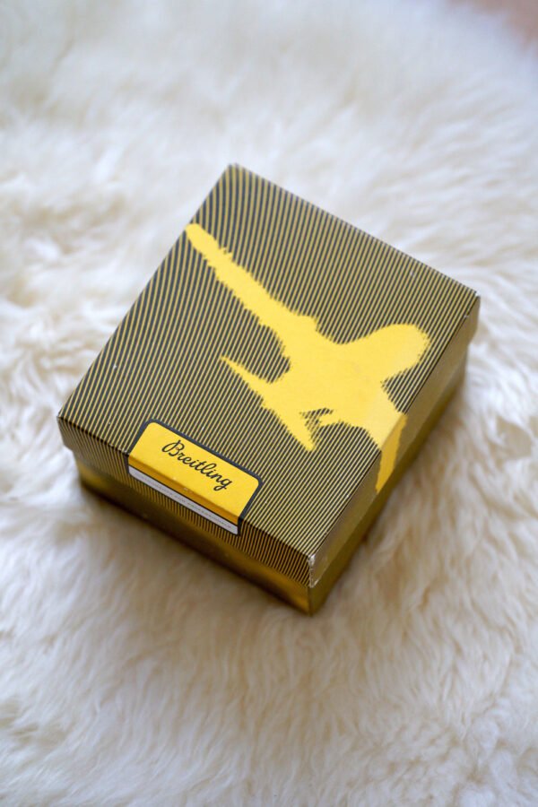 Breitling Vintage bakelite watch box including outer box2200