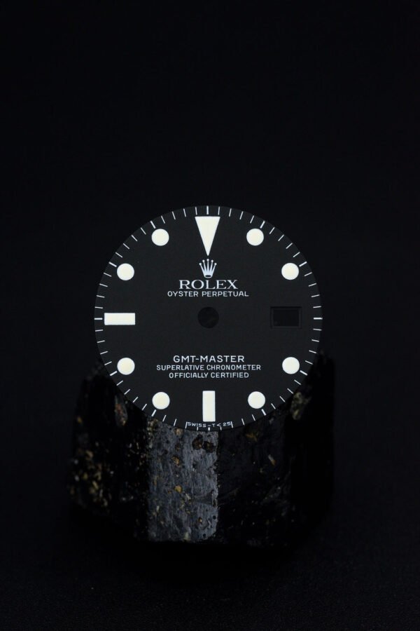 DSC03519_ergebnis_33d635ff-ff2b-4518-9a38-d2657cec502e_990x Rolex matt Servicedial for GMT-Master 1675
