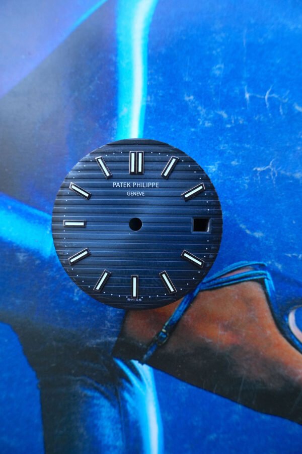 DSC05997_ergebnis_990x Patek Philippe blue dial for Nautilus 5711
