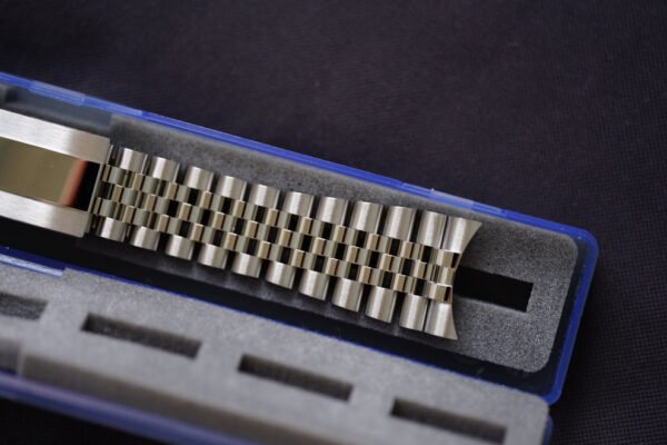 DSC06401_ergebnis_990x Rolex NOS Jubilee steel bracelet 62220 for Sky-Dweller 42 mm 326934 NEW