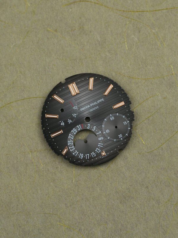 DSC07151_ergebnis_990x Patek Philippe Grey Dial for Nautilus 5712R