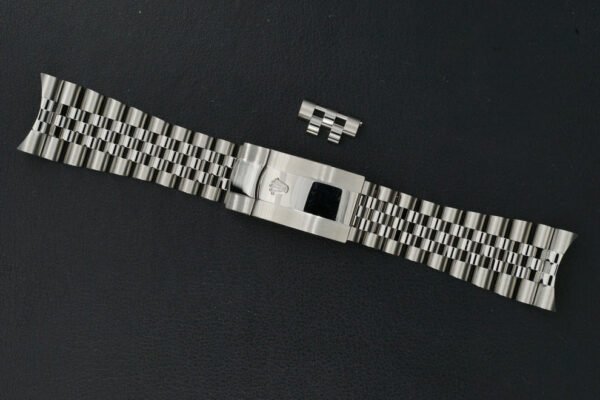DSC07541_ergebnis_990x Rolex NOS Jubilee Steel Bracelet 62220 for Sky-Dweller 42 mm 326934 NEW