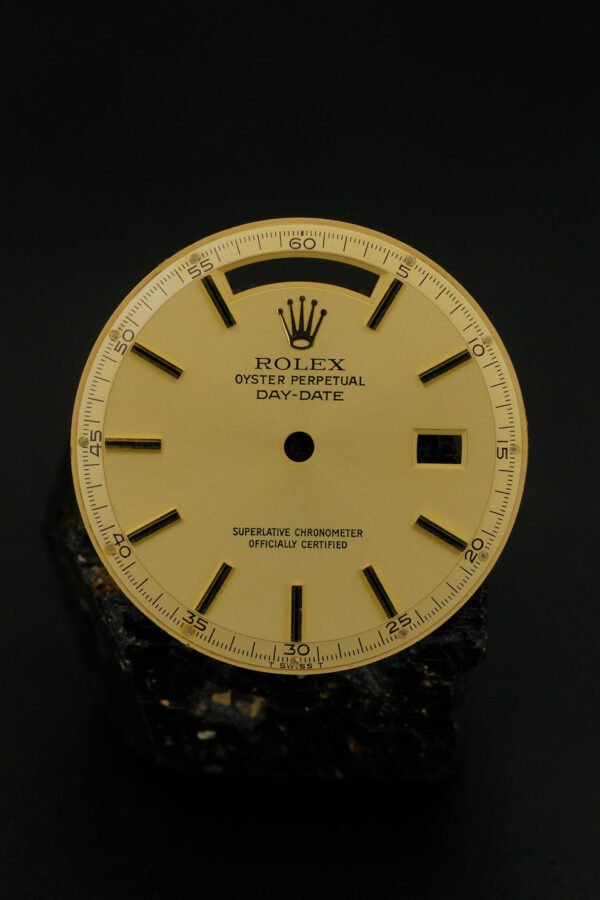 Rolex Champagne / Gold Dial for yellow gold Day-Date 1803 Tritium
