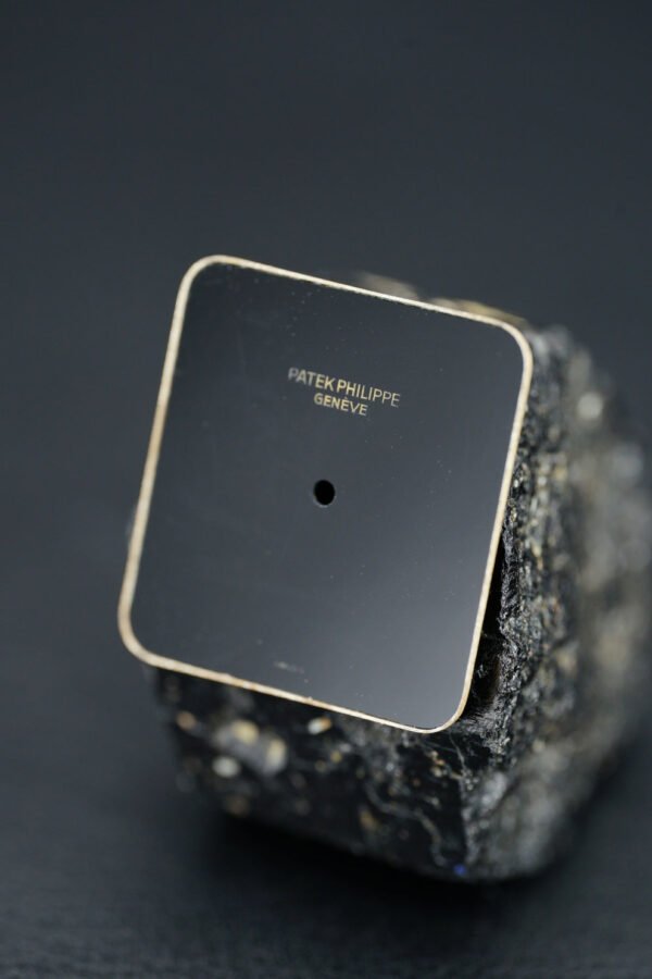 DSC08950_ergebnis_990x Patek Philippe ONYX Dial for Gondolo incl. NOS Handset (28,7x27,1 mm)