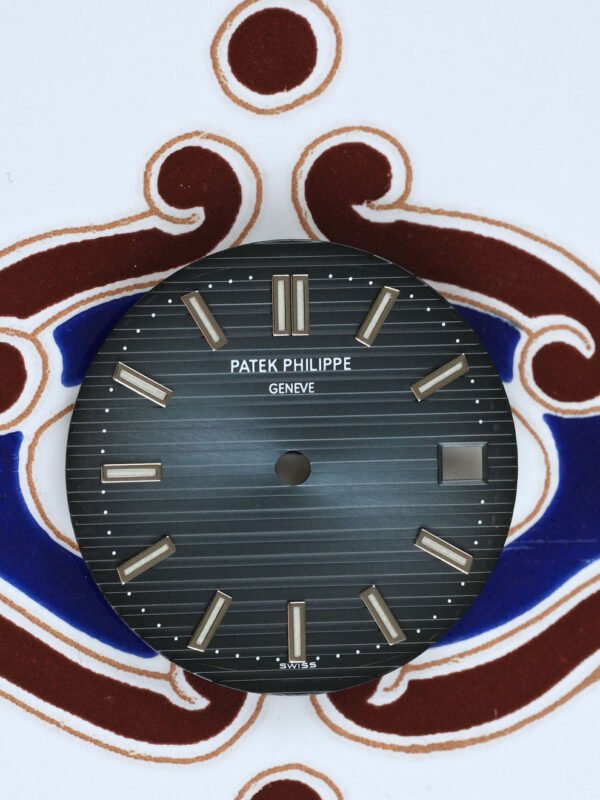 DSC09238_ergebnis_c812c3cc-3579-4866-a060-484845fa55da_990x Patek Philippe Blue Dial for steel Nautilus 5711