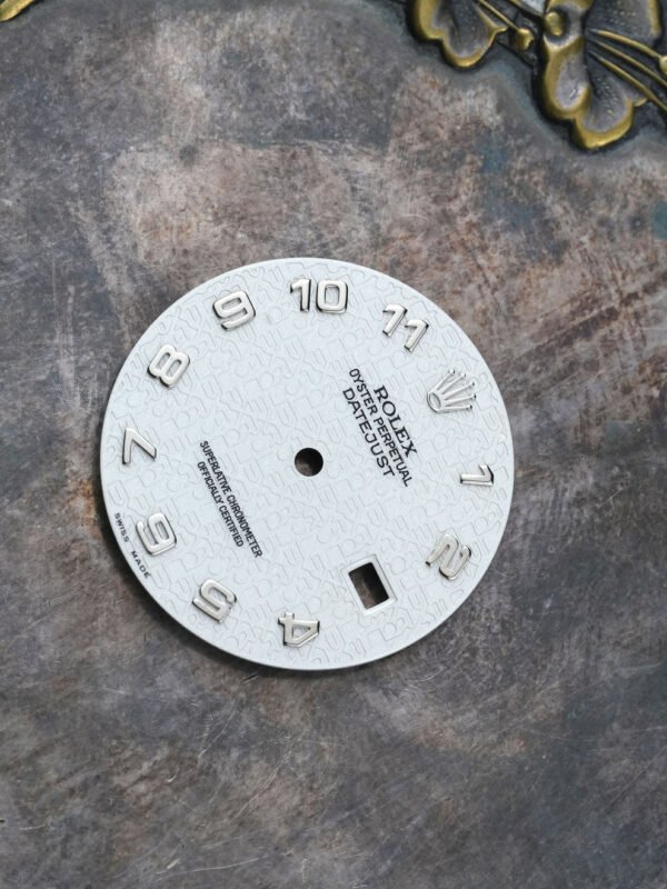 DSC09668_ergebnis_49b01533-70d8-401b-b9e8-dfa7e906421b_990x Rolex dial “internet” beige / white for OP Datejust 16200 | 16234