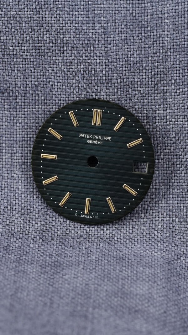 DSC09919_ergebnis_f1809fb0-705b-47b6-89b6-7815f0987c01_990x Patek Philippe blue Sigma dial for Nautilus white gold 3800G | platinum 3800P | 3800J tritium steel version