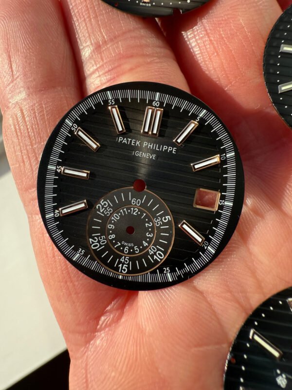 Patek Philippe NOS Black Dial for rose gold Nautilus 5980/1R